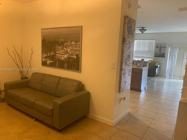 15050 SW 116th St, Miami, FL 33196