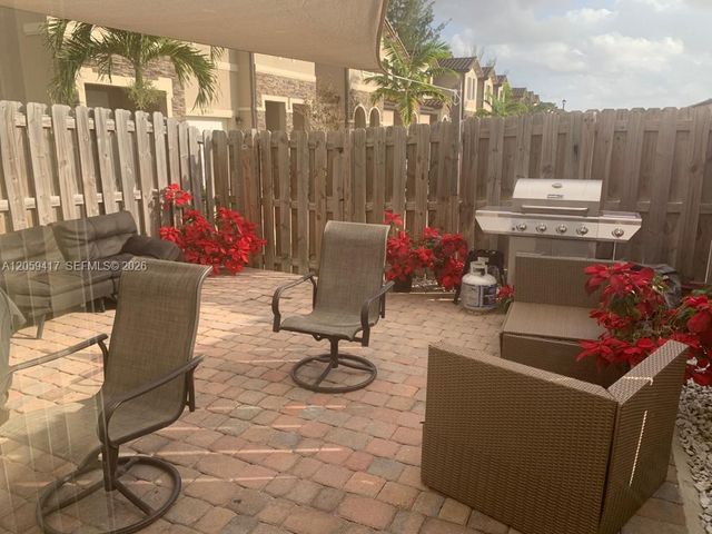 15050 SW 116th St, Miami, FL 33196