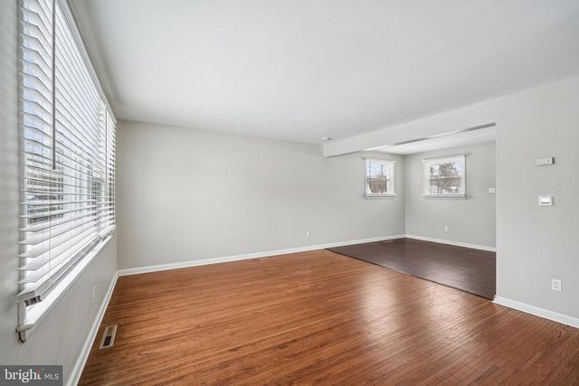 1300 CEDAR AVE, Glassboro, NJ 08028