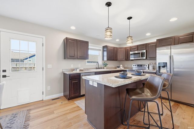 1560 Fox Run Court, Spencer, IN 47460