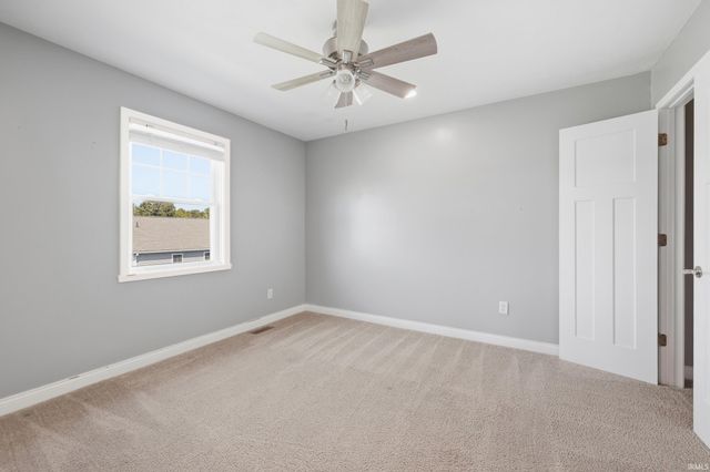 1560 Fox Run Court, Spencer, IN 47460