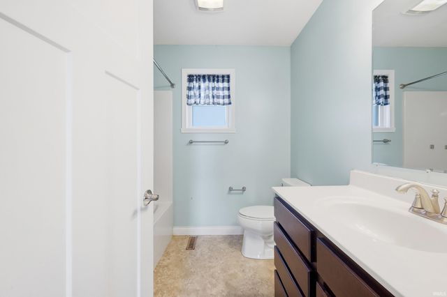 1560 Fox Run Court, Spencer, IN 47460
