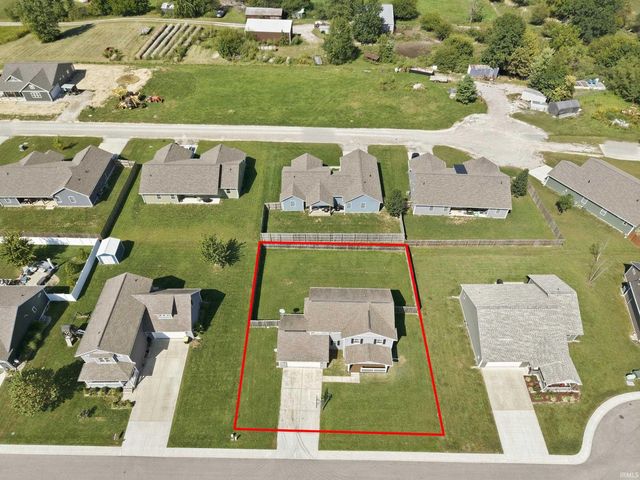 1560 Fox Run Court, Spencer, IN 47460