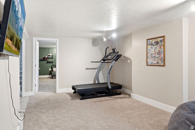 413 E 9120 S, Sandy, UT 84070