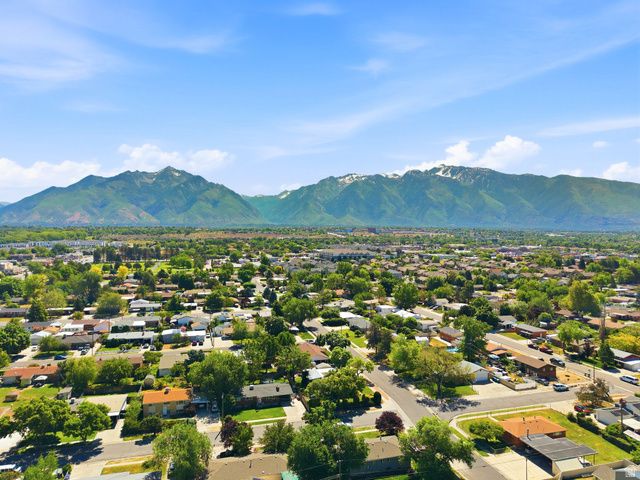 413 E 9120 S, Sandy, UT 84070