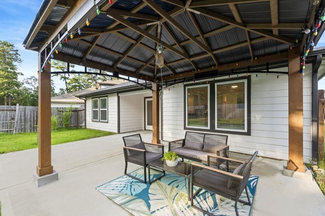 14261 Wonder Lake Lane, Conroe, TX 77384