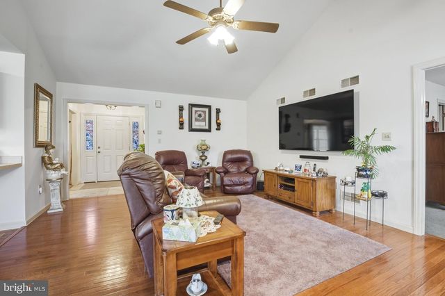 3 E PENNSY RD, New Providence, PA 17560