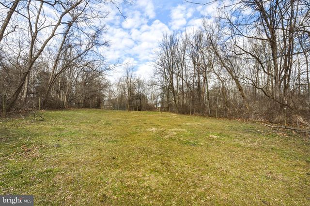 3 E PENNSY RD, New Providence, PA 17560