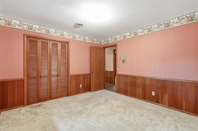 18415 14th Avenue N, Plymouth, MN 55447