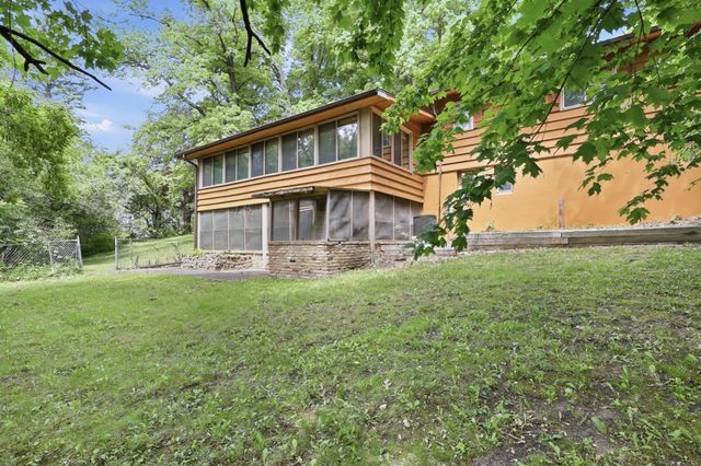 18415 14th Avenue N, Plymouth, MN 55447