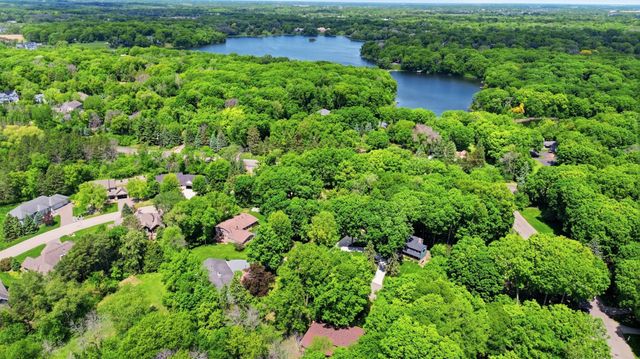 18415 14th Avenue N, Plymouth, MN 55447