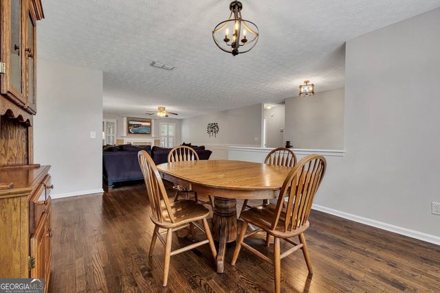 1070 River Plantation Drive, Woodstock, GA 30188