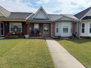 3243 Fieldstone Drive SW, Decatur, AL 35603