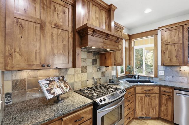 1511 N Sand Brook St, Spokane, WA 99224