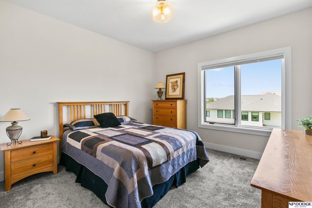 5413 N 206 Street, Elkhorn, NE 68022