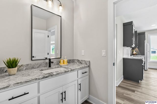 5413 N 206 Street, Elkhorn, NE 68022