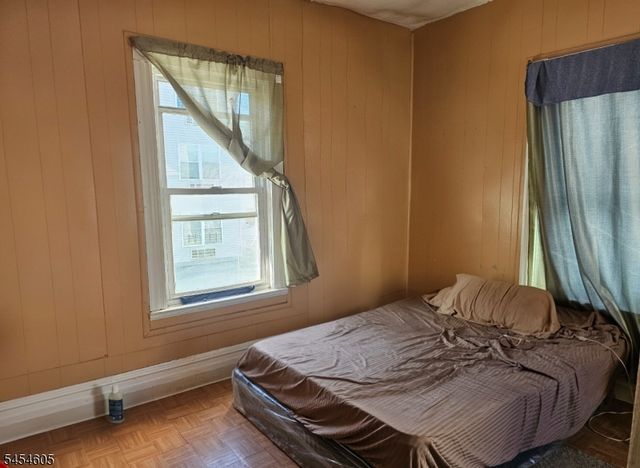 292 Governor St, Paterson City, NJ 07501