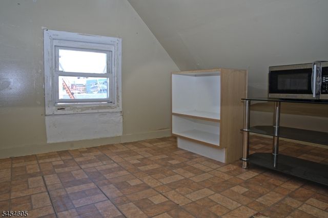 292 Governor St, Paterson City, NJ 07501