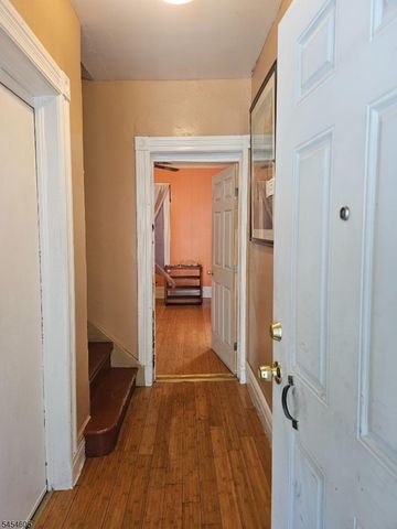 292 Governor St, Paterson City, NJ 07501