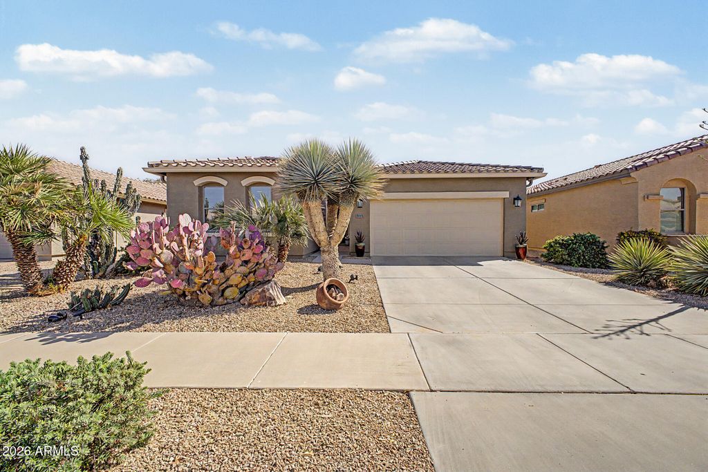 Image 1 of property listing at 2665 E SANTA MARIA Drive, Casa Grande, AZ 85194