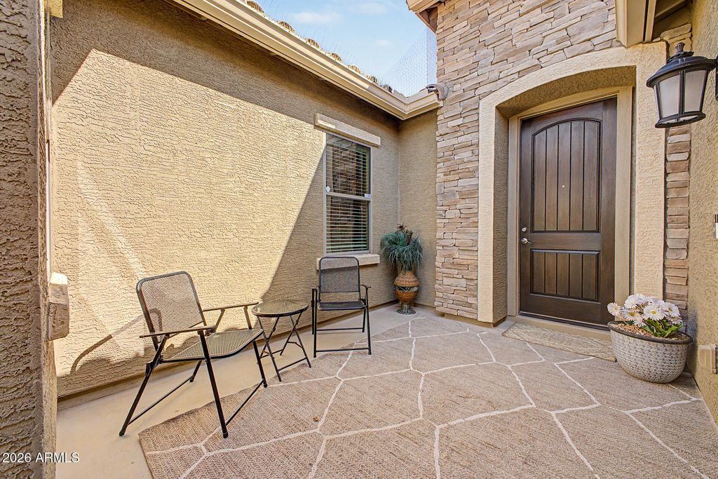Image 2 of property listing at 2665 E SANTA MARIA Drive, Casa Grande, AZ 85194