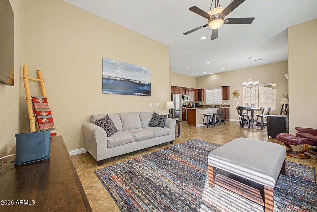 Image 4 of property listing at 2665 E SANTA MARIA Drive, Casa Grande, AZ 85194