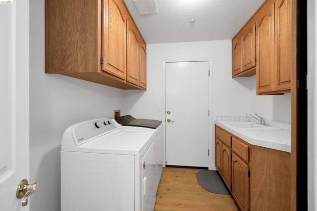 4080 Woodstock Rd., Hayward, CA 94542