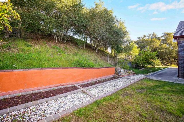4080 Woodstock Rd., Hayward, CA 94542