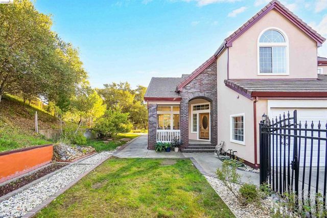4080 Woodstock Rd., Hayward, CA 94542