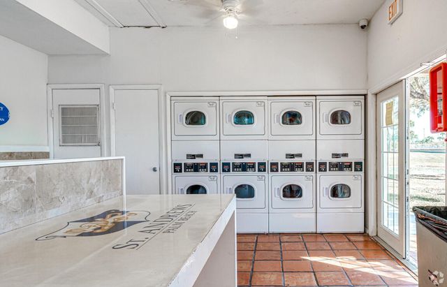1101 N Benoist Farms Road 106, West Palm Beach, FL 33411