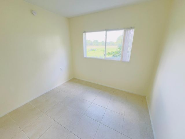 1101 N Benoist Farms Road 106, West Palm Beach, FL 33411