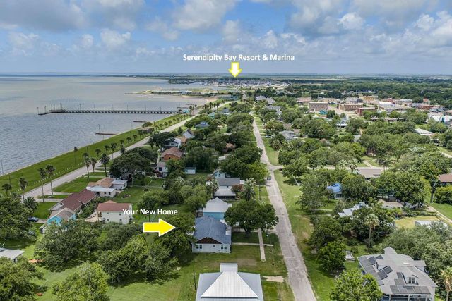 107 Duson Avenue, Palacios, TX 77465