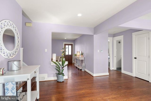 1804 S OAKLAND ST, Arlington, VA 22204