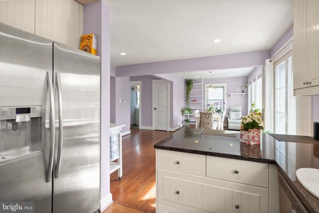 1804 S OAKLAND ST, Arlington, VA 22204