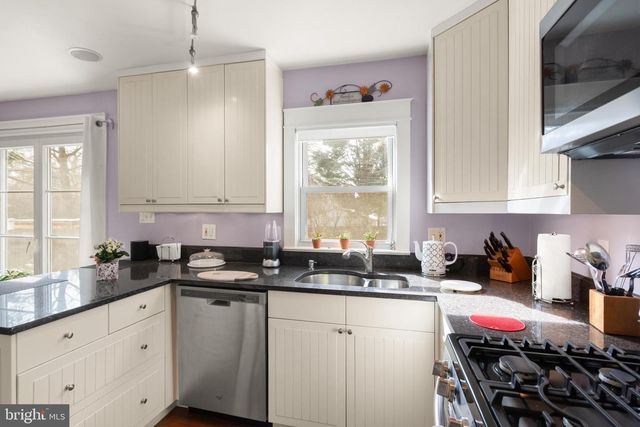 1804 S OAKLAND ST, Arlington, VA 22204