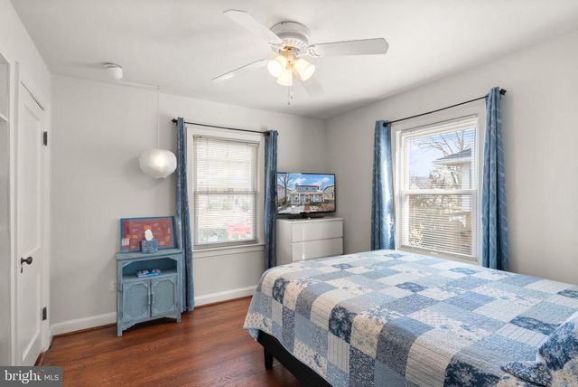 1804 S OAKLAND ST, Arlington, VA 22204