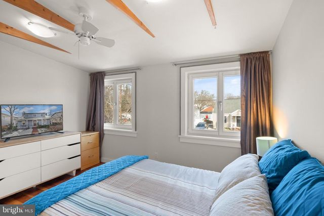 1804 S OAKLAND ST, Arlington, VA 22204