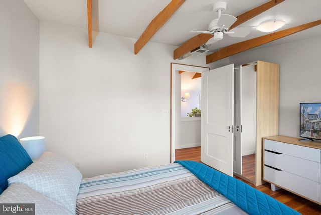 1804 S OAKLAND ST, Arlington, VA 22204