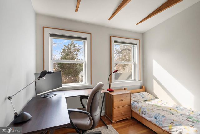 1804 S OAKLAND ST, Arlington, VA 22204