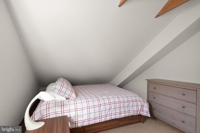 1804 S OAKLAND ST, Arlington, VA 22204