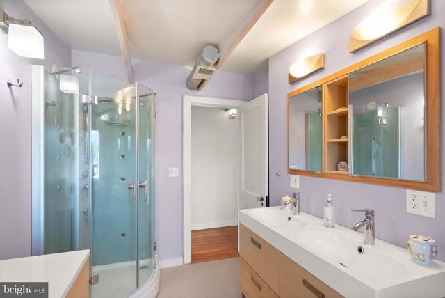 1804 S OAKLAND ST, Arlington, VA 22204