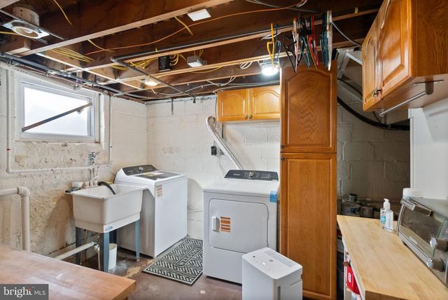 1804 S OAKLAND ST, Arlington, VA 22204