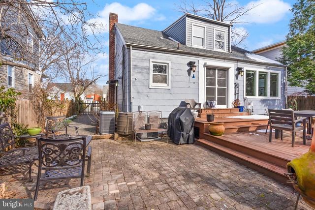 1804 S OAKLAND ST, Arlington, VA 22204