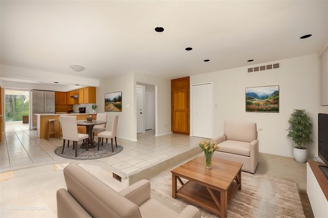 3949 Waldenwood Drive, Ann Arbor, MI 48105