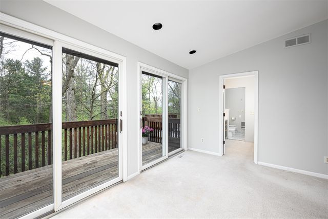 3949 Waldenwood Drive, Ann Arbor, MI 48105