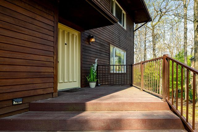 3949 Waldenwood Drive, Ann Arbor, MI 48105