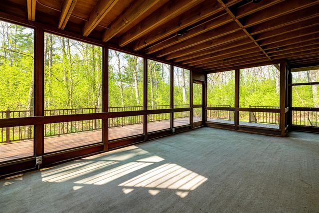 3949 Waldenwood Drive, Ann Arbor, MI 48105