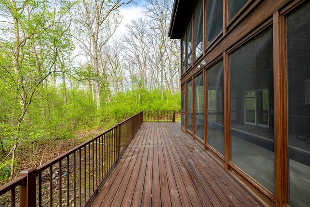 3949 Waldenwood Drive, Ann Arbor, MI 48105