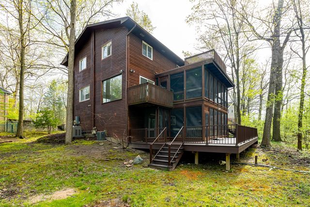 3949 Waldenwood Drive, Ann Arbor, MI 48105