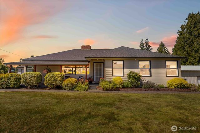 1921 Mt Brynion Road, Kelso, WA 98626